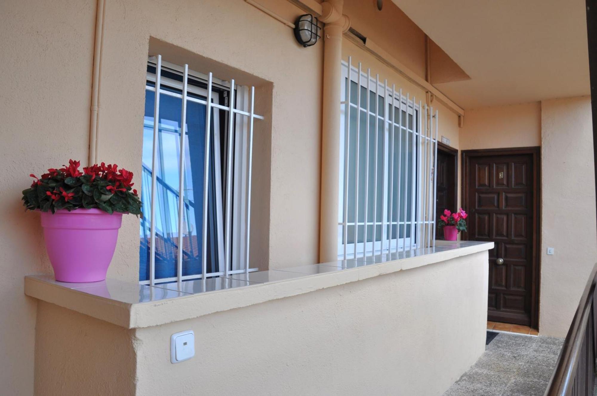 RNET - Nautilus Santa Margarida Roses Apartment Bagian luar foto
