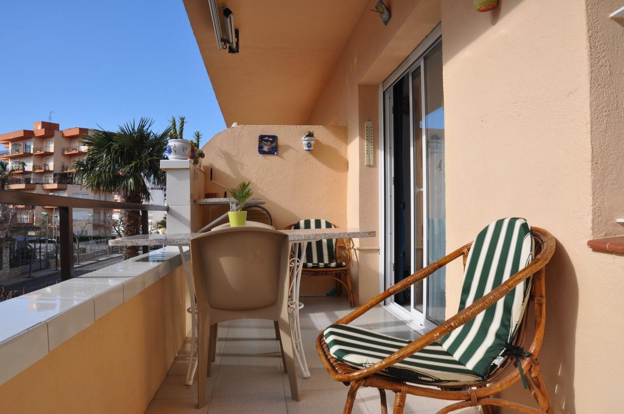 RNET - Nautilus Santa Margarida Roses Apartment Bagian luar foto
